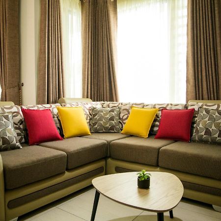 Luxury 2 Bedroom Apartment With Pool - Close To Flic-En-Flac Beach Dış mekan fotoğraf