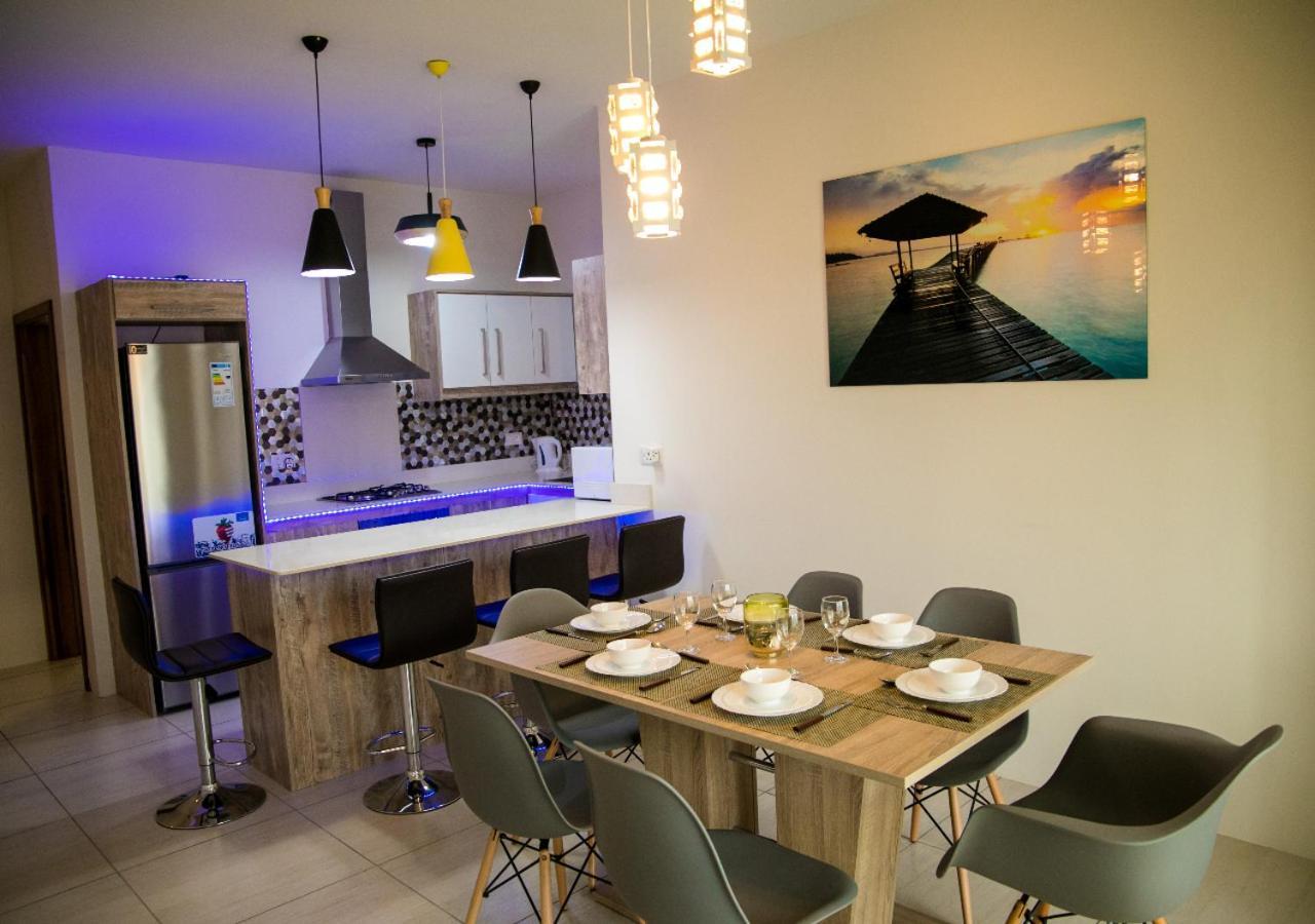 Luxury 2 Bedroom Apartment With Pool - Close To Flic-En-Flac Beach Dış mekan fotoğraf