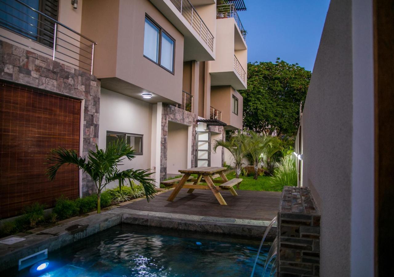 Luxury 2 Bedroom Apartment With Pool - Close To Flic-En-Flac Beach Dış mekan fotoğraf