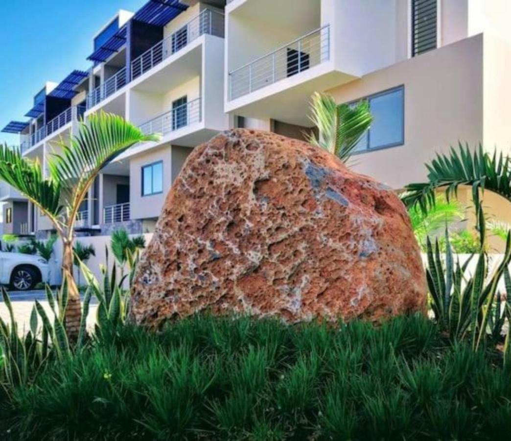 Luxury 2 Bedroom Apartment With Pool - Close To Flic-En-Flac Beach Dış mekan fotoğraf
